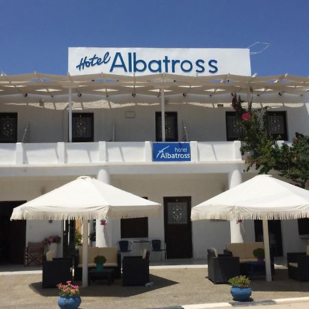 Hotel Albatross Livadi  Buitenkant foto