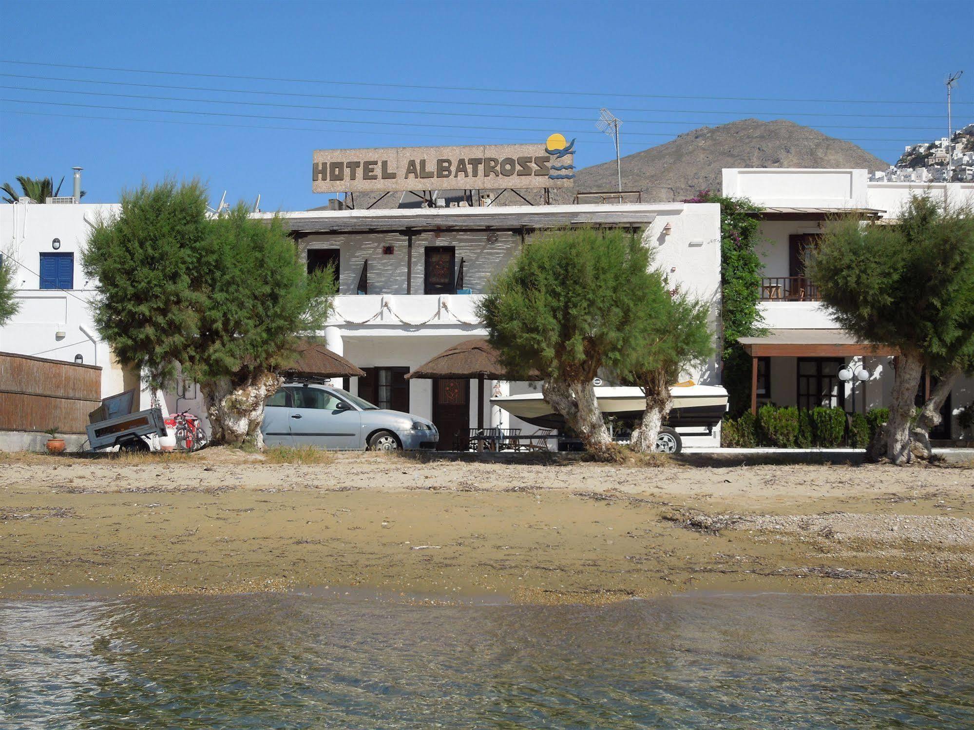 Albatross Hotel Livadi  Buitenkant foto